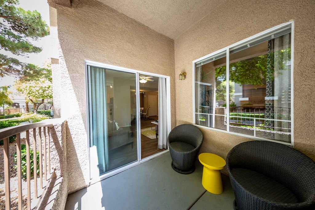 THE CLUBS AT RHODES RANCH APARTMENT HOMES, 8975 West Warm Springs Road